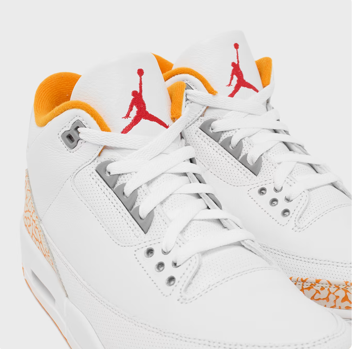 Air Jordan 3 Retro "Orange Citrus"